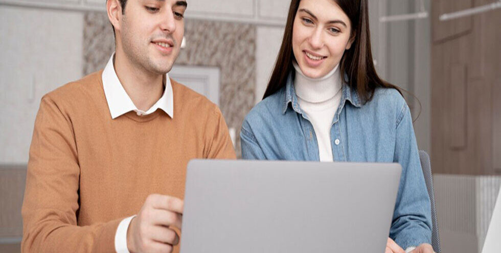 Gemeinsames Arbeiten am Laptop